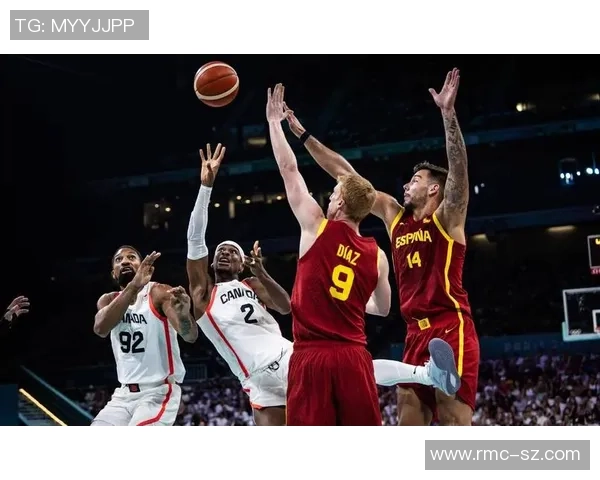 退役足球球星赛场谢幕转型之路与人生新篇章